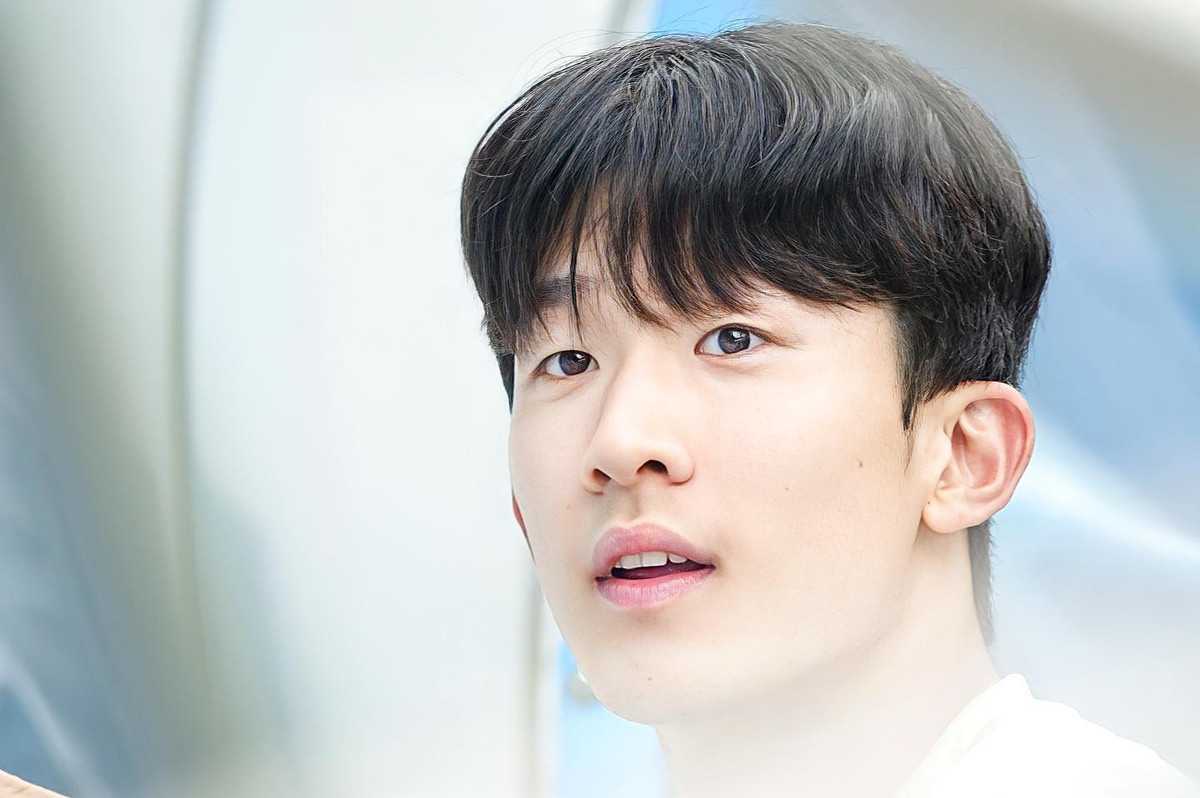 Sau khi chọc thủng lưới U23 Thái Lan trong trận cuối cùng ở vòng bảng, Jae-hyeon được nhiều khán giả Việt Nam chú ý. Hình ảnh của chàng cầu thủ xuất hiện trên các diễn đàn bóng đá. Nhiều người để lại bình luận khen ngợi tài năng cũng như vẻ ngoài điển trai của anh.