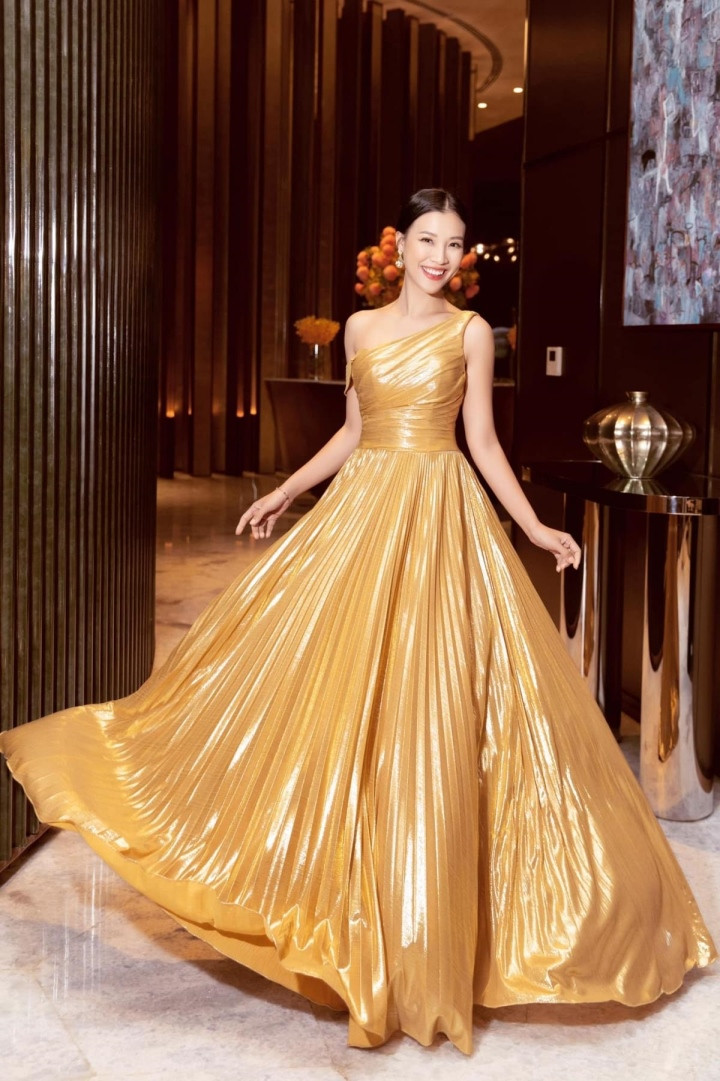 'Diem danh' nhung nu MC goi cam va gioi giang bac nhat showbiz Viet-Hinh-16