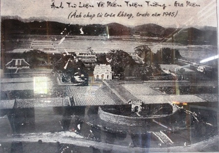 Theo Đại Việt sử ký toàn thư, quê hương của các chúa Nguyễn ở làng Gia Miêu, huyện Tống Sơn, phủ Hàng Tung, xứ Thanh Hoa, nay là thôn Gia Miêu, xã Hà Long, huyện Hà Trung, tỉnh Thanh Hóa.