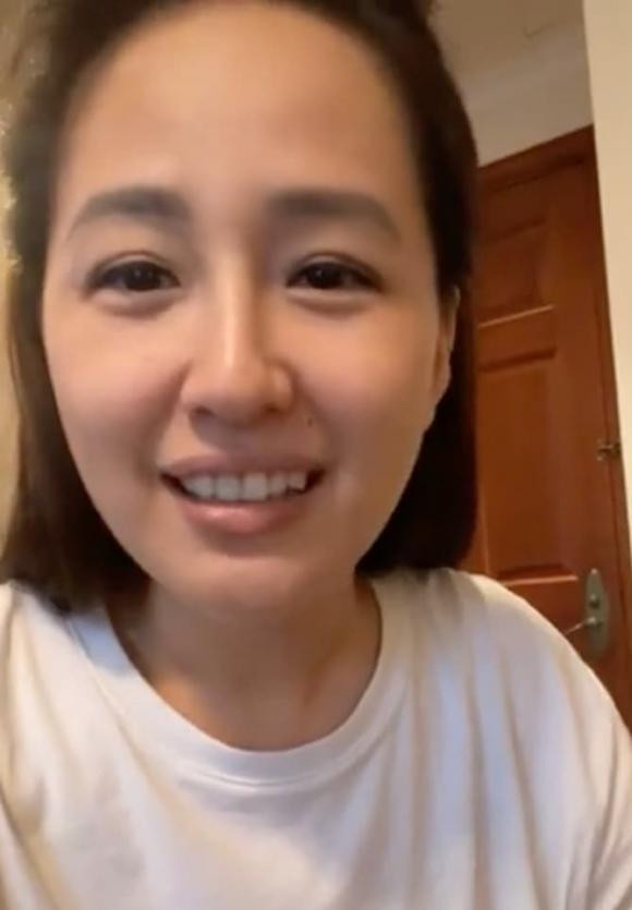 Mai Phuong Thuy mat moc an mi, netizen khau chien-Hinh-4