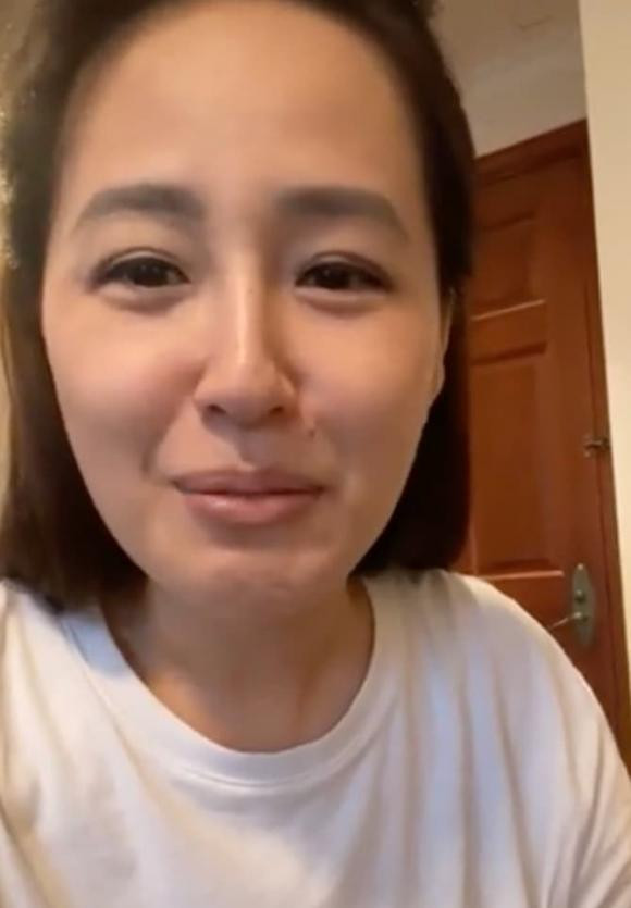 Mai Phuong Thuy mat moc an mi, netizen khau chien-Hinh-5