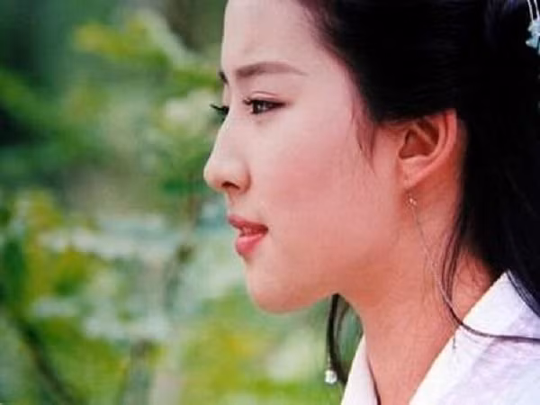 7 nét tướng của phụ nữ khó lấy được chồng tốt, cả đời lận đận - Hình 2 7 net tuong cua phu nu kho lay duoc chong tot, ca doi lan dan-Hinh-2