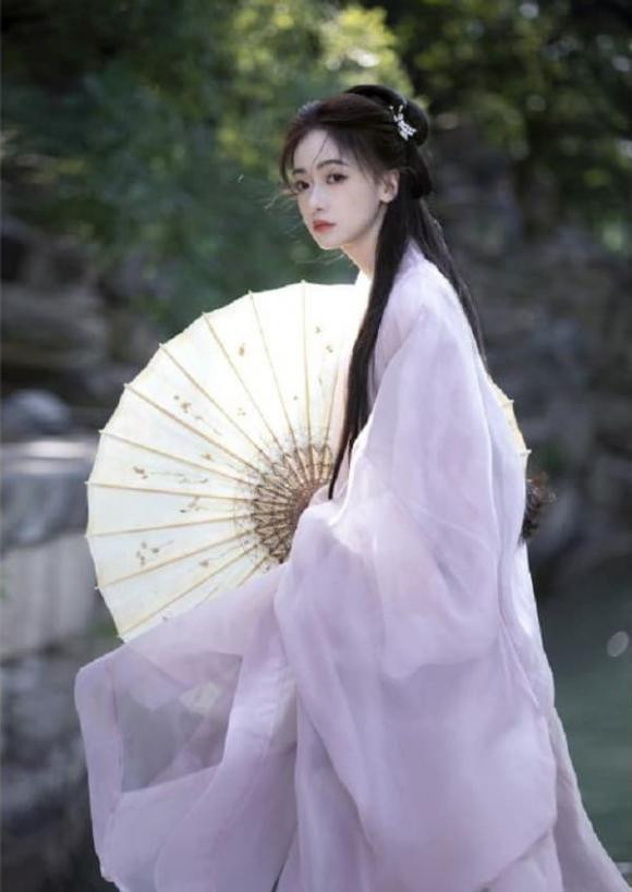 Ngo Can Ngon gay soc voi visual co trang dep trong veo-Hinh-7