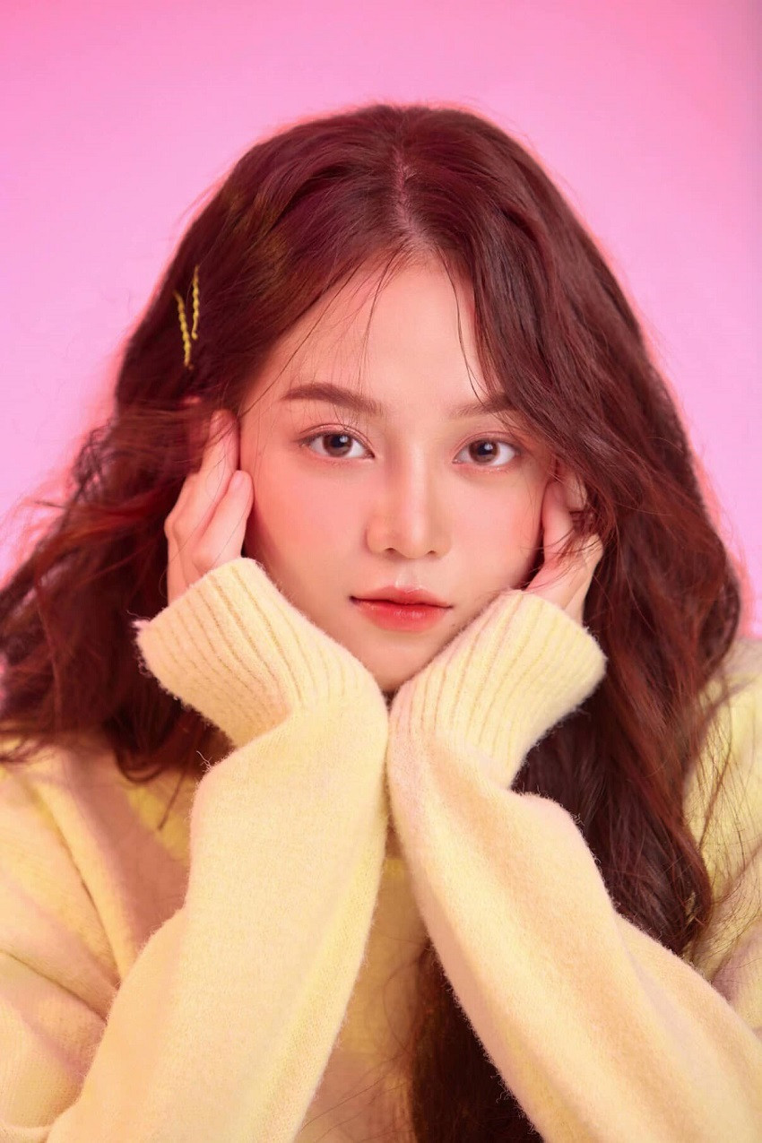 Thanh Thúy có một số tài lẻ như hát, múa, gấp Origami và thích tập gym, chơi cầu lông, bơi lội. Cô đạt học bổng đầu vào đại học, là một trong 36 sinh viên có cơ hội được trao đổi sinh viên ở Ubon Ratchathani University, Thái Lan, Hoa khôi Đại học Ngoại ngữ (Trường Đại học Đà Nẵng), Á khôi 1 học sinh sinh viên Tài năng - Thanh lịch (Đà Nẵng).