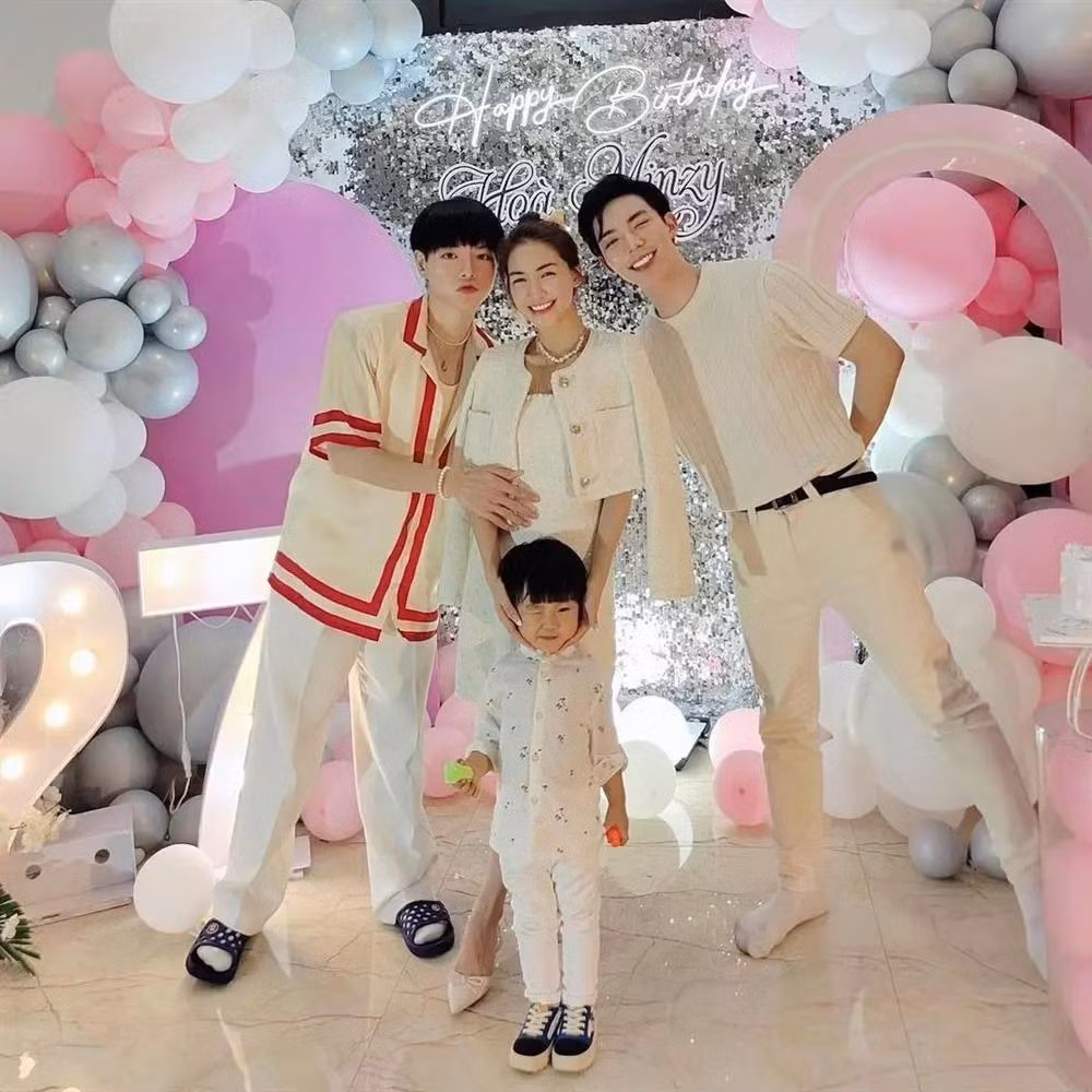 Ngo Kien Huy danh mat ve nam tinh voi layout 