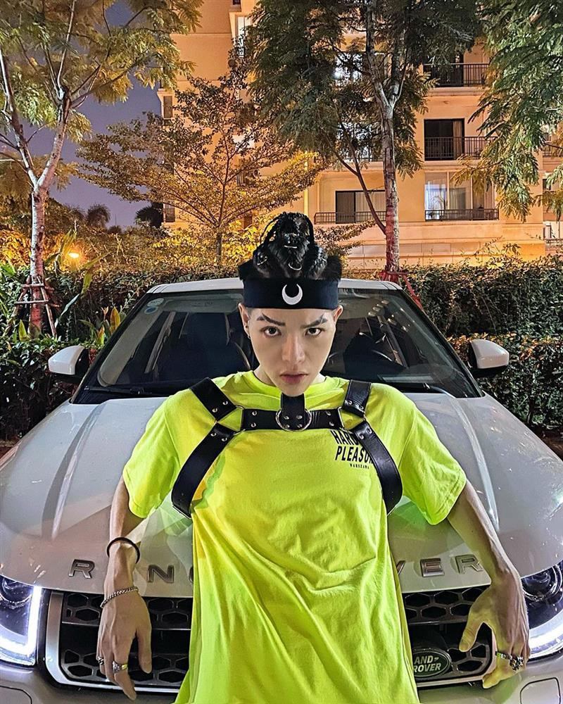 Ngô Kiến Huy đánh mất vẻ nam tính với layout "sương mai" - Hình 5 Ngo Kien Huy danh mat ve nam tinh voi layout