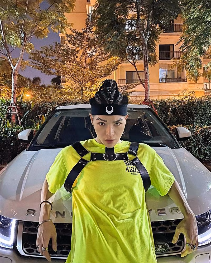 Ngo Kien Huy danh mat ve nam tinh voi layout 