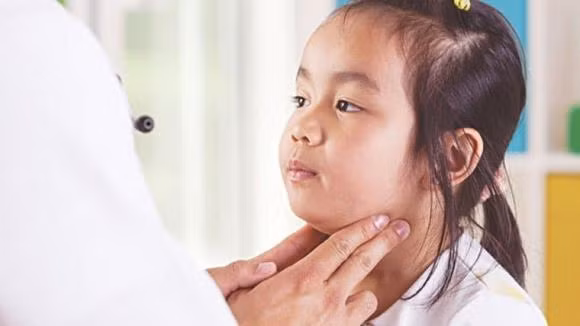 Tre an duoc ma sut can? Coi chung benh cuong giap