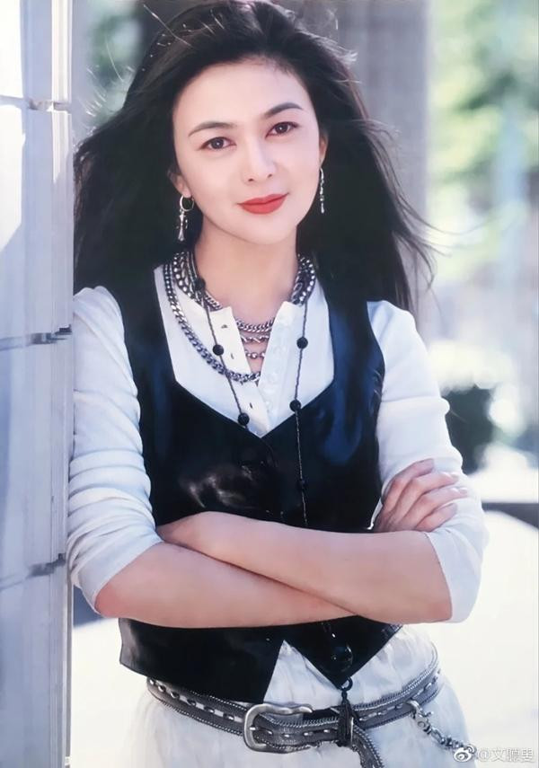 Nguoi sinh ngay nay duoc Duc Phat gia tri phu tro, ca doi binh an