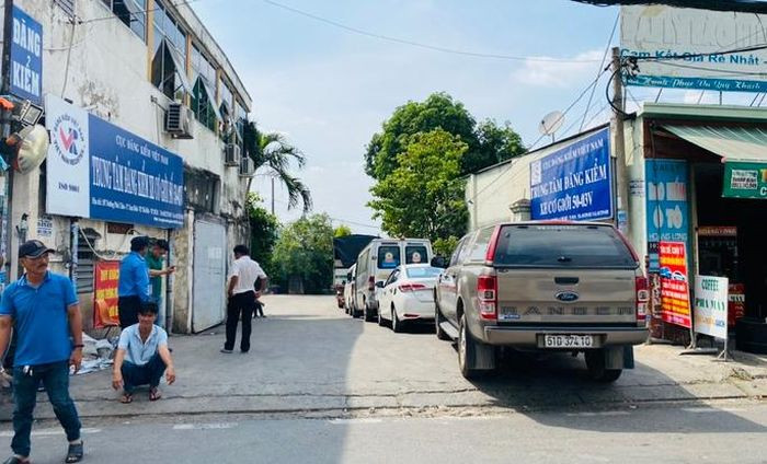 Nhieu trung tam dang kiem o TP HCM bat ngo ngung hoat dong-Hinh-5