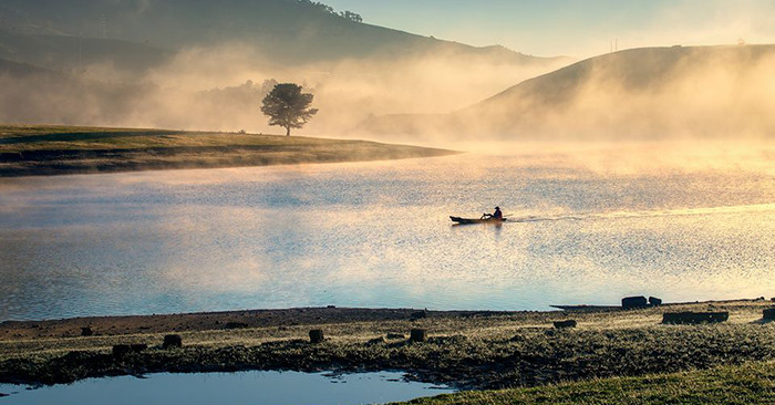 Tâm rộng lớn. Mỗi ngày đều có thể ăn ngon, ngủ kĩ, nụ cười thường trực trên môi cho dù có bất cứ chuyện gì xảy ra, tâm thái tốt, sức khỏe vượng, làm gì cũng như ý, ấy chính là người có phúc nhất.