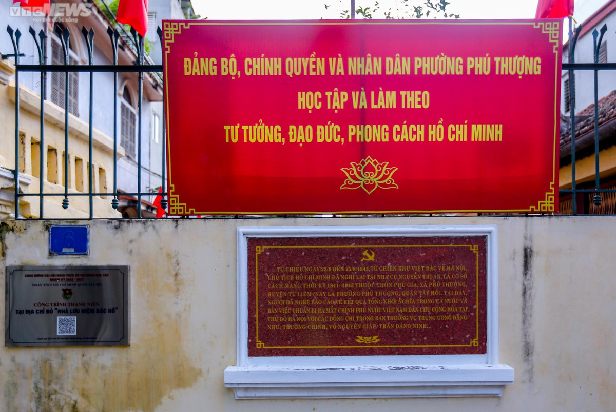 Ngôi nhà lưu nhiều kỷ vật của Bác Hồ được xếp hạng Di tích Quốc gia - Hình 2 Ngoi nha luu nhieu ky vat cua Bac Ho duoc xep hang Di tich Quoc gia-Hinh-2