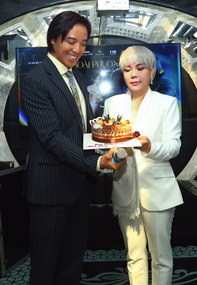 Viet Huong khong goi cam nhu hoa hau, sao ong xa me nhu dieu do?-Hinh-3