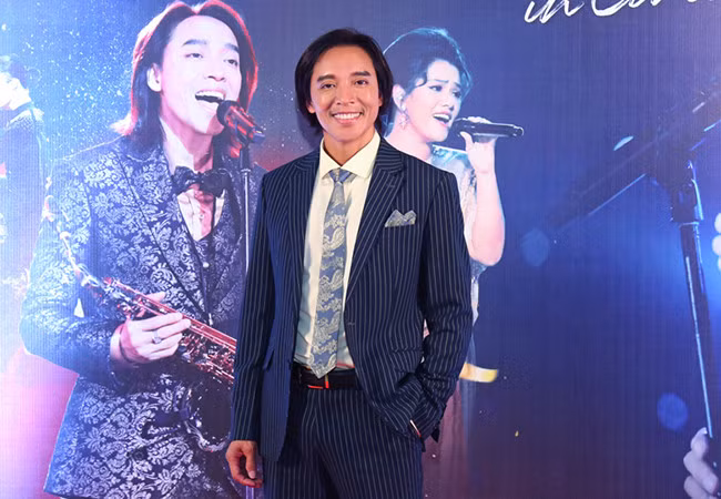 Viet Huong khong goi cam nhu hoa hau, sao ong xa me nhu dieu do?