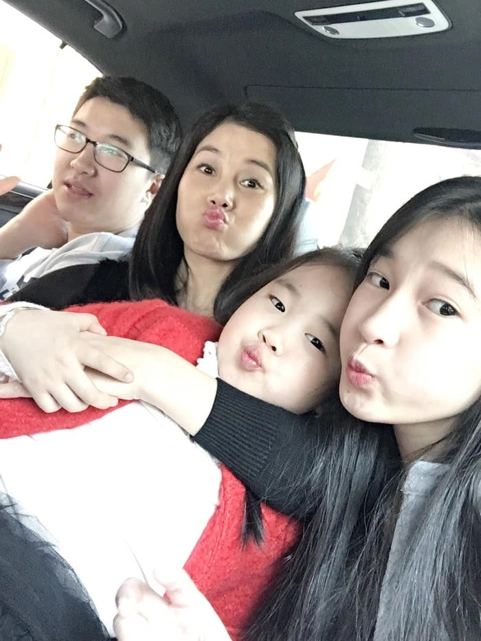 "Khui" ảnh thời đi học của Á hậu Phương Nhi gây sốt - Hình 3 "Khui" ảnh thời đi học của Á hậu Phương Nhi gây sốt ảnh 3