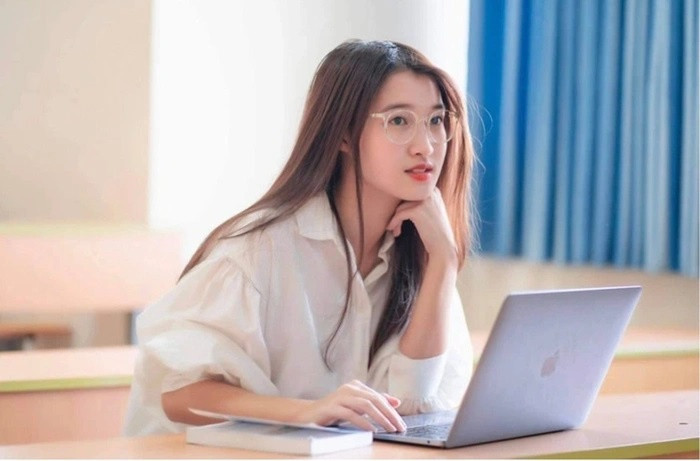 "Khui" ảnh thời đi học của Á hậu Phương Nhi gây sốt ảnh 14