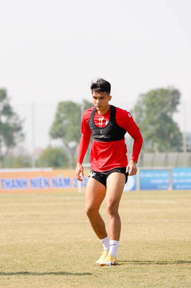 Dan mang xu Trung truy lung trai dep cuc pham U23 Viet Nam-Hinh-2