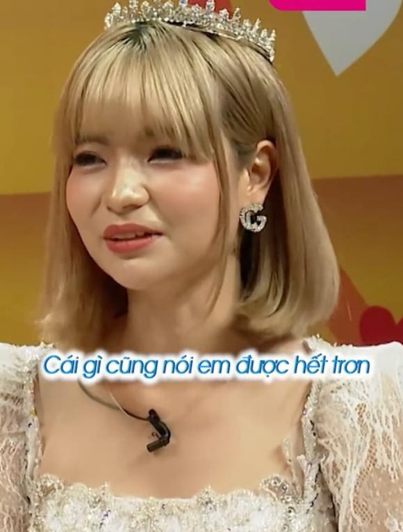 Vợ Mạc Văn Khoa nức nở kể lại chuyện bị fan của chồng chửi ảnh 2