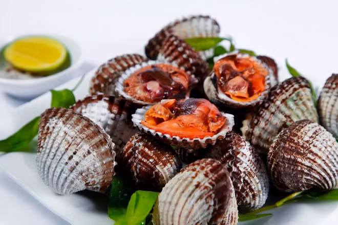 Nhung mon hai san nhieu doc to, luu y khi di du lich nuoc ngoai-Hinh-2