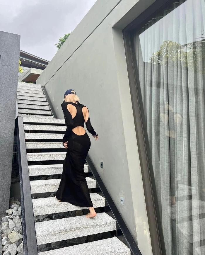 Ngoc Trinh, H'Hen Nie mac vay luoi tuong khong ho ma ho khong tuong-Hinh-9