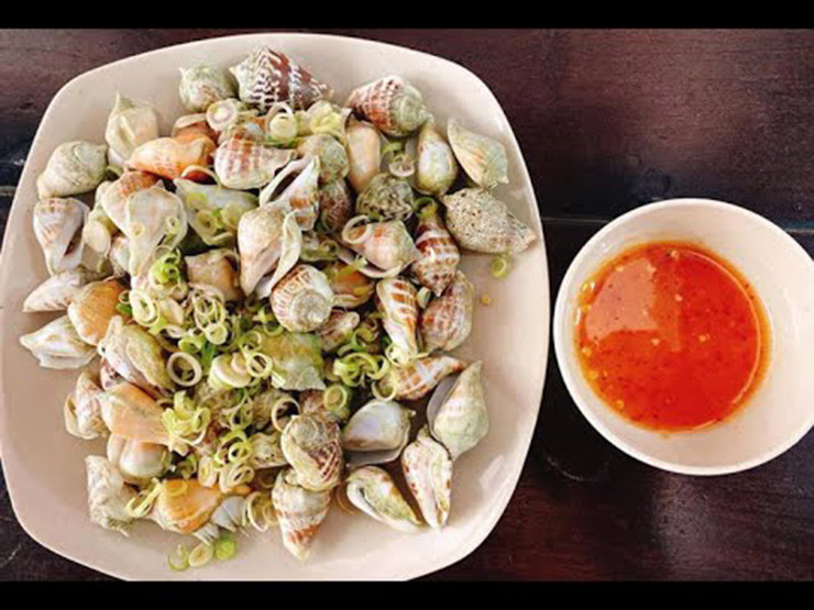 Từ ốc nhảy có thể chế biến thành nhiều món ngon như hấp sả, sốt sa tế, xào bơ...