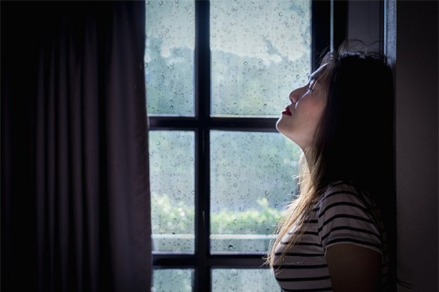 Bi mat chong sau khoan 400 trieu mang di tra no ho bo chong