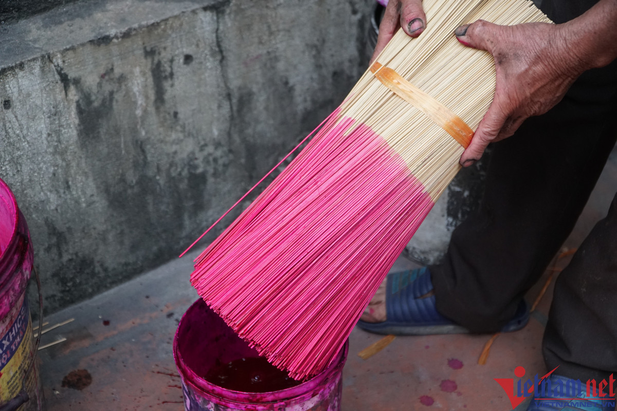 Làng hương 300 năm tuổi tất bật vào Tết Nguyên Đán - Hình 3 Lang huong 300 nam tuoi tat bat vao Tet Nguyen Dan-Hinh-3