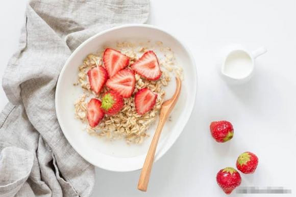 An khuya hay thuc khuya voi bung doi, cai nao hai hon cai nao?-Hinh-7