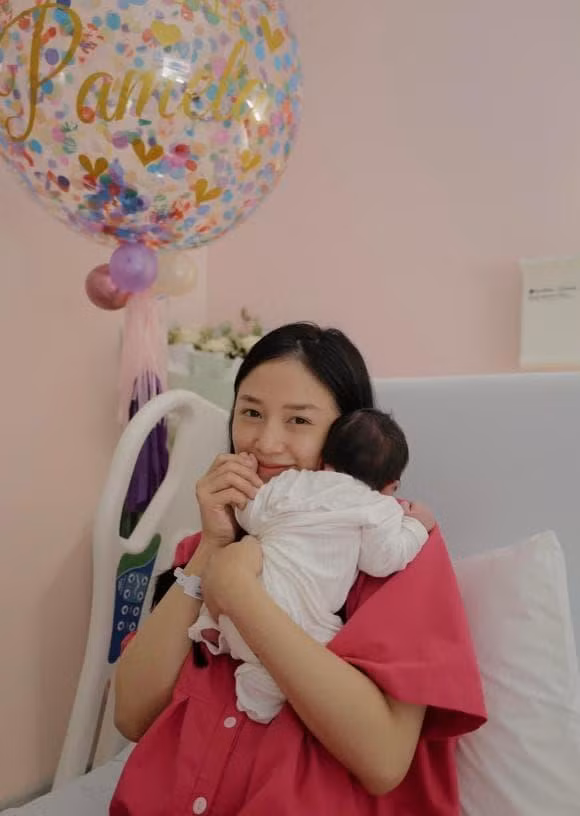 Salim dap tra khi bi phan xet ve chuyen dang anh con gai-Hinh-3