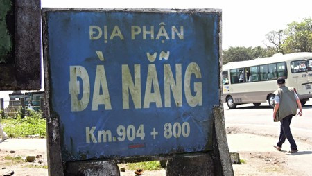 Khách Tây thích thú nói về tiếng Việt - Hình 4 Khach Tay thich thu noi ve tieng Viet-Hinh-4