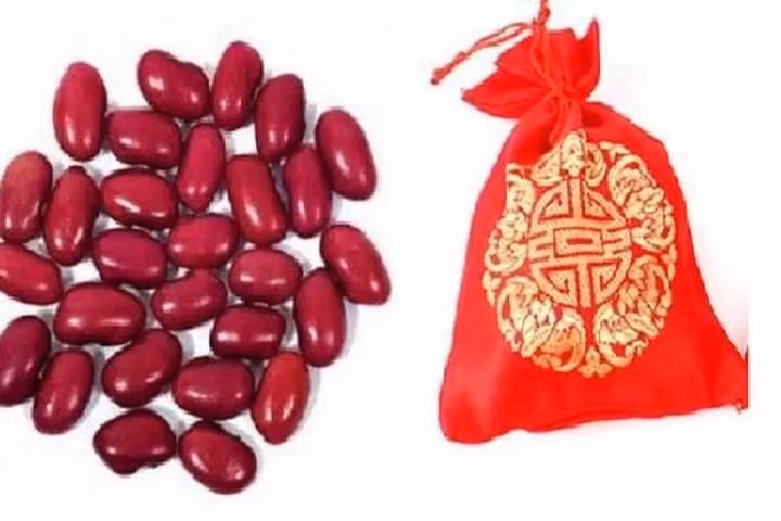 Nhung thu nen va khong nen dat duoi goi khi di ngu