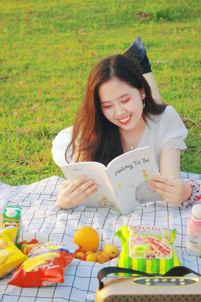 "Bí kíp" đạt điểm cao khối D01 của cô thủ khoa ngành Sư phạm ảnh 2