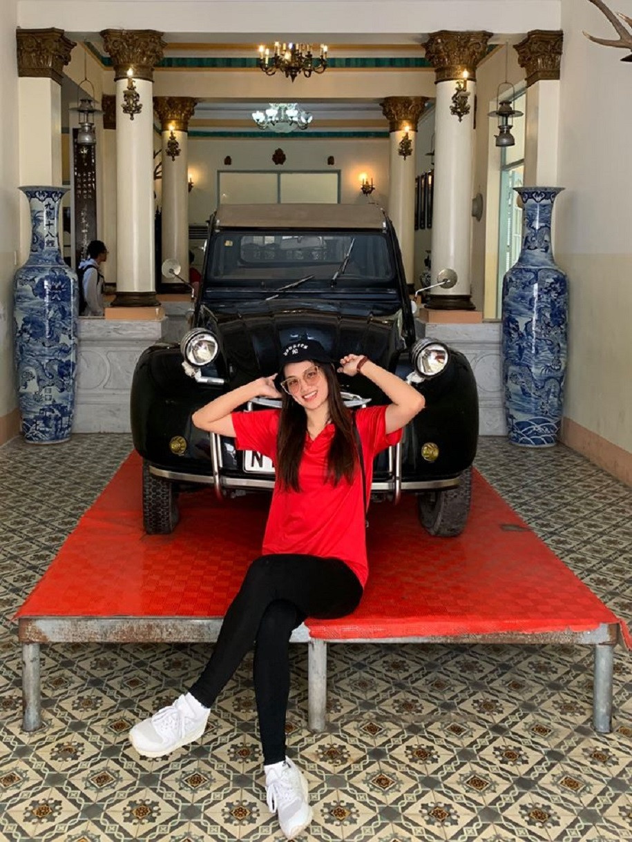 Hot girl bóng chuyền gây sốt SEA Games 31 là ai? - Hình 6 Hot girl bong chuyen gay sot SEA Games 31 la ai?-Hinh-6