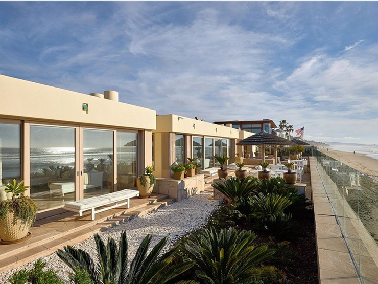 Bill Gates hiện là người giàu thứ 4 thế giới với khối tài sản 134 tỷ USD.