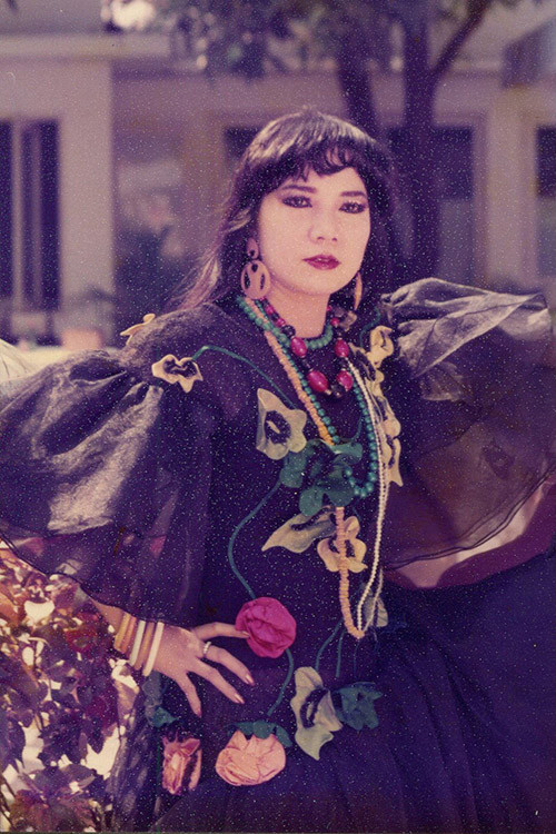 Những sao Việt bất ngờ tạm dừng sự nghiệp tìm đến chốn tu hành - Hình 2 Nhung sao Viet bat ngo tam dung su nghiep tim den chon tu hanh-Hinh-2