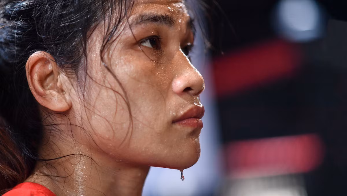 Nu vo si 'danh dam' 6 gio moi ngay de dau giai vo thuat-Hinh-21