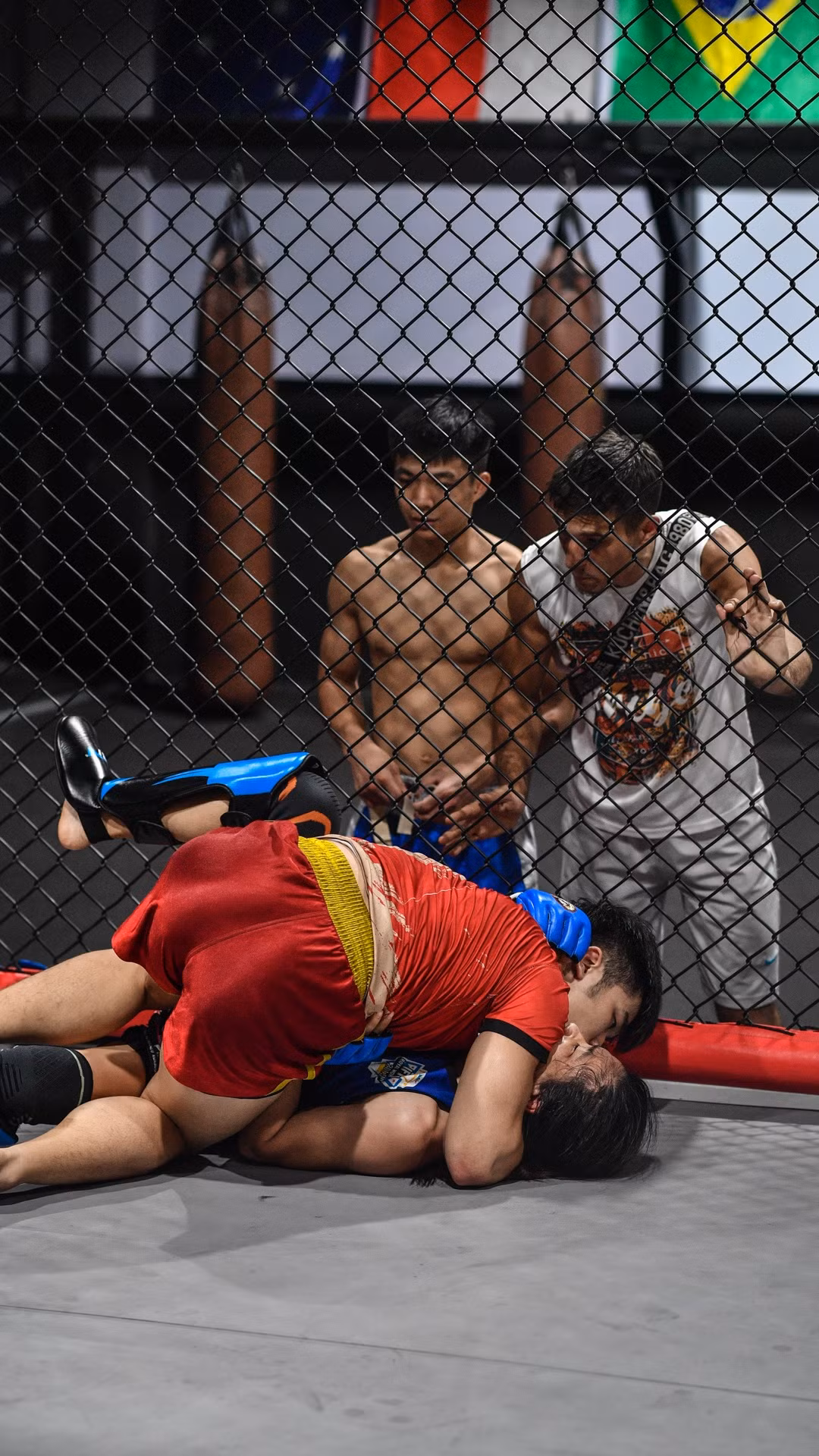 Nu vo si 'danh dam' 6 gio moi ngay de dau giai vo thuat-Hinh-14