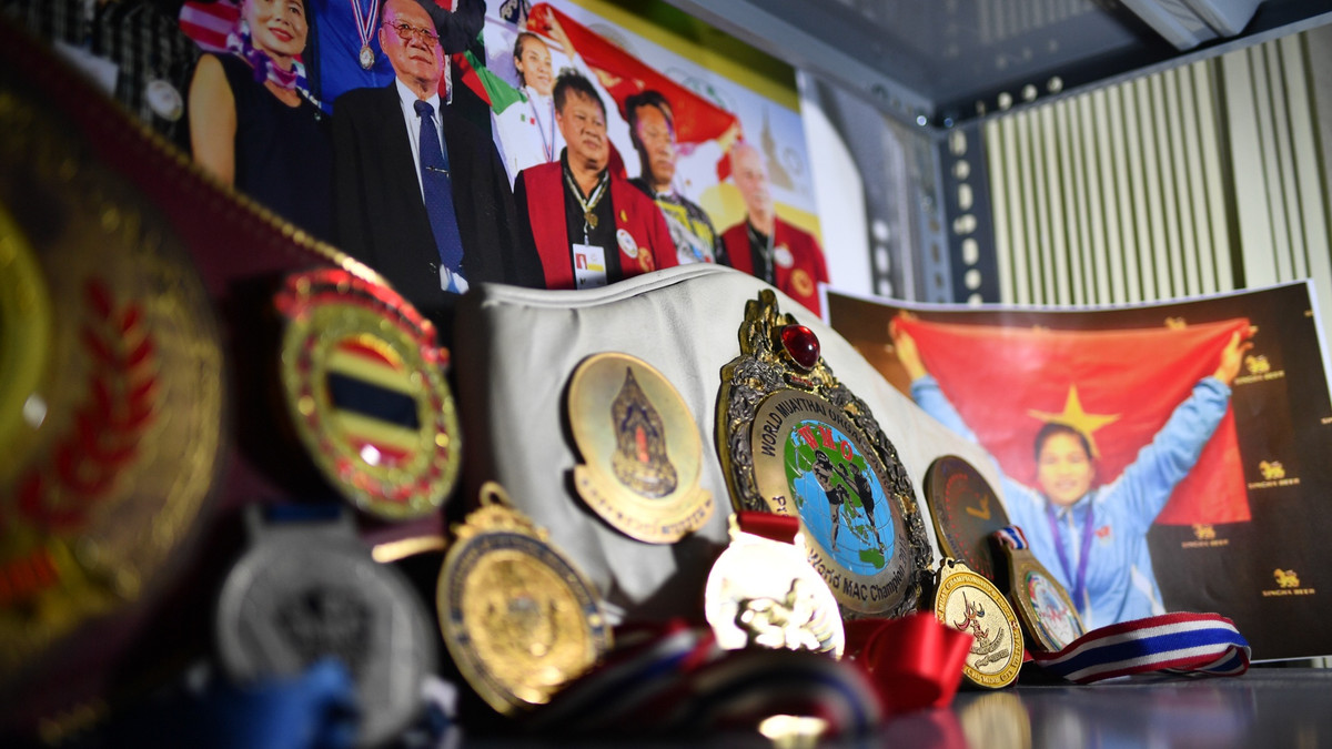 Nu vo si 'danh dam' 6 gio moi ngay de dau giai vo thuat-Hinh-41