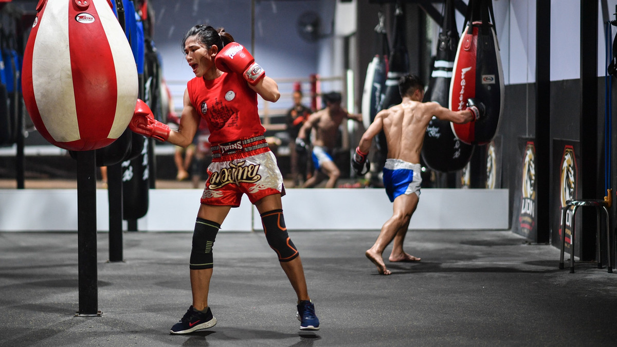 Nu vo si 'danh dam' 6 gio moi ngay de dau giai vo thuat-Hinh-5