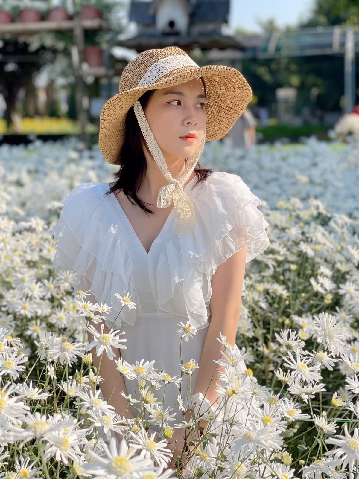 Nu sinh tai sac ven toan cua truong Dai hoc Y Duoc-Hinh-4