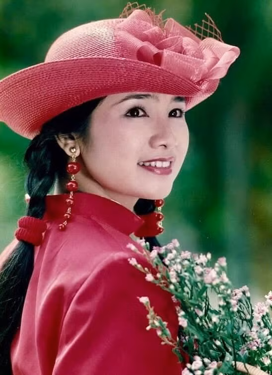 Nhan sac thoi thanh xuan cua my nhan 