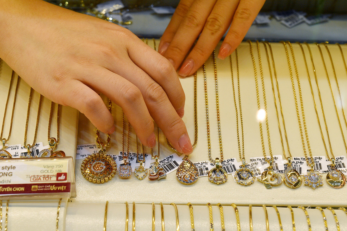 Giá vàng hôm nay 28/11: Nhà đầu tư nghe ngóng, chờ giá bứt phá - Hình 2 Gia vang hom nay 28/11: Nha dau tu nghe ngong, cho gia but pha-Hinh-2