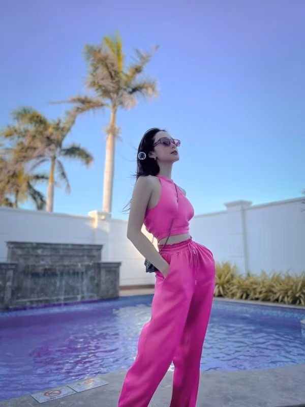 Minh Hang va nhung lan bien san bay thanh san dien thoi trang-Hinh-7