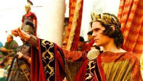 Nu hoang hai mat cua La Ma co dai-Hinh-2