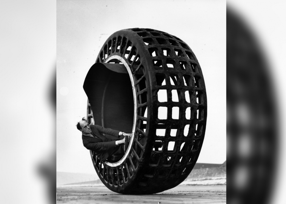 Những phát minh kỳ lạ nhất trong lịch sử nhân loại - Hình 7 Nhung phat minh ky la nhat trong lich su nhan loai-Hinh-7