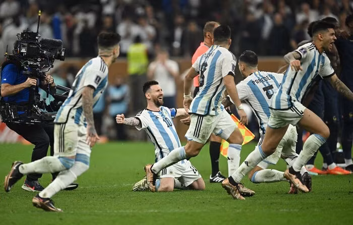 Messi sung sướng trong thời khắc trở thành nhà vô địch thế giới.