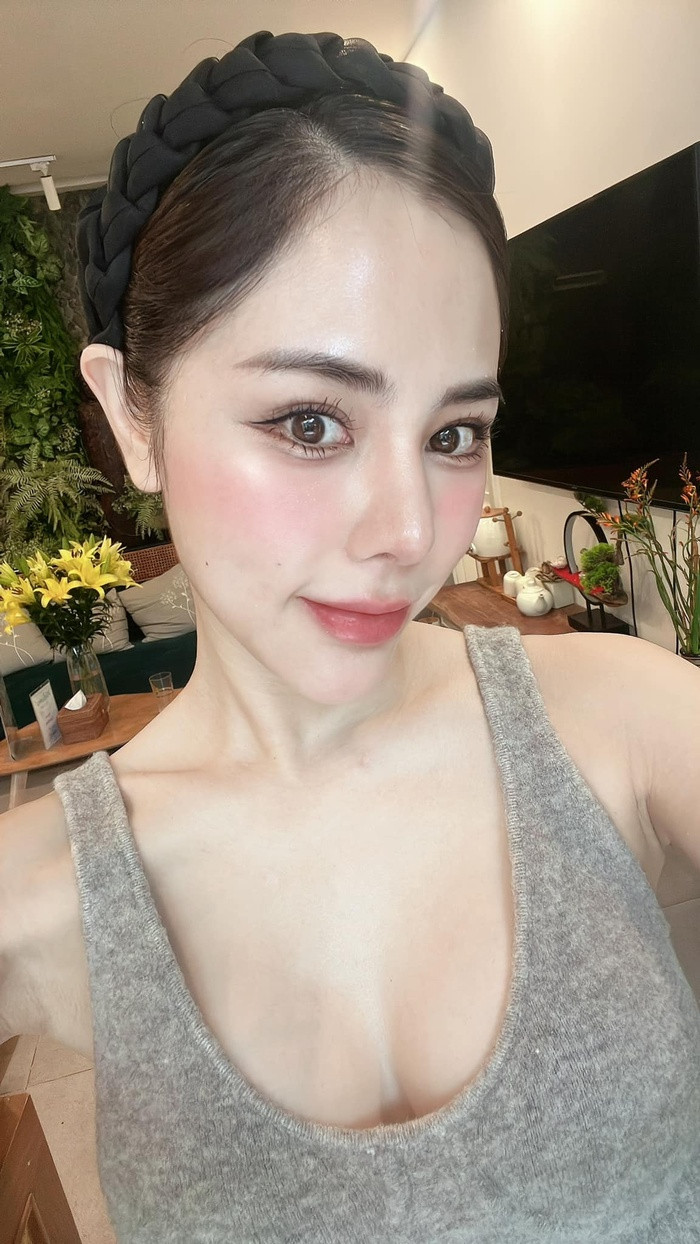 Bach Lan Phuong phan ung cuc gat khi bi che xau