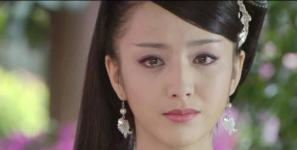 De duoc hoang de sung ai, Trieu Phi Yen nhet thu nay vao nguoi-Hinh-4