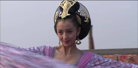 De duoc hoang de sung ai, Trieu Phi Yen nhet thu nay vao nguoi-Hinh-3