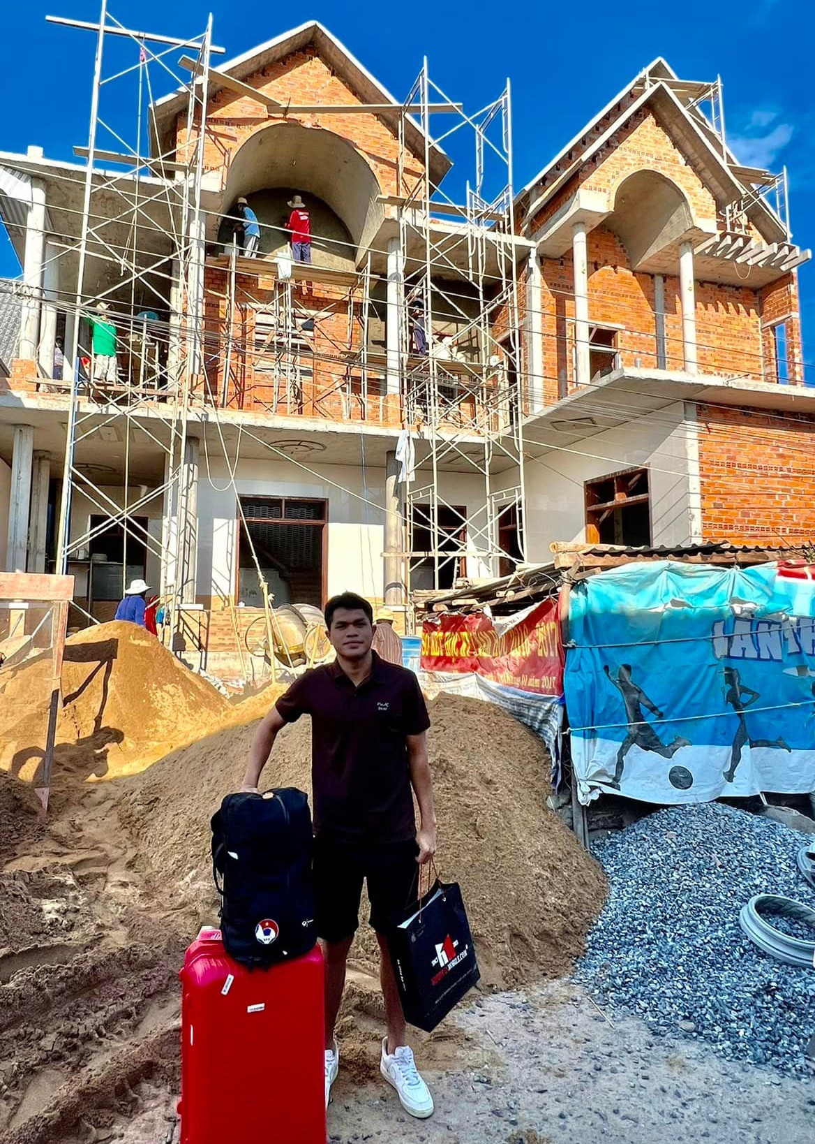 Cha cua Dung Quang Nho: 